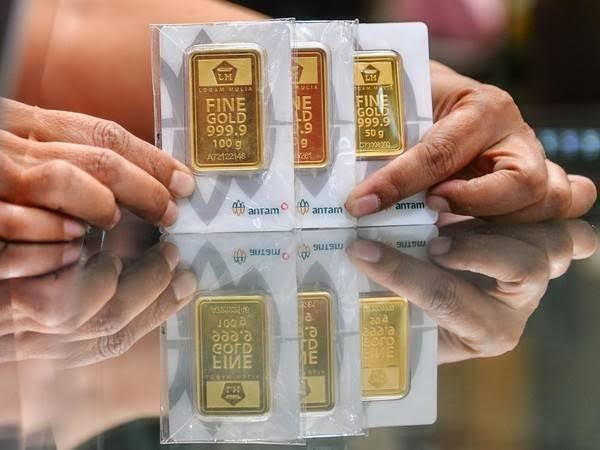 Harga Emas Batangan Antam 19 Agustus 2025 Naik Rp 3.000 Per Gram