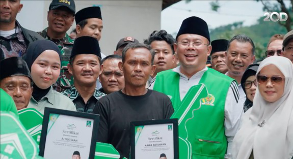 Waka DPR Cucun Resmikan 8 Rumah Relokasi untuk Korban Longsor Arjasari