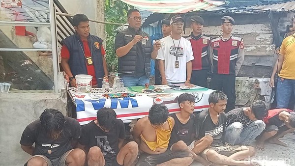 Polisi Gerebek Sarang Narkoba di Palembang, 8 Orang Ditangkap