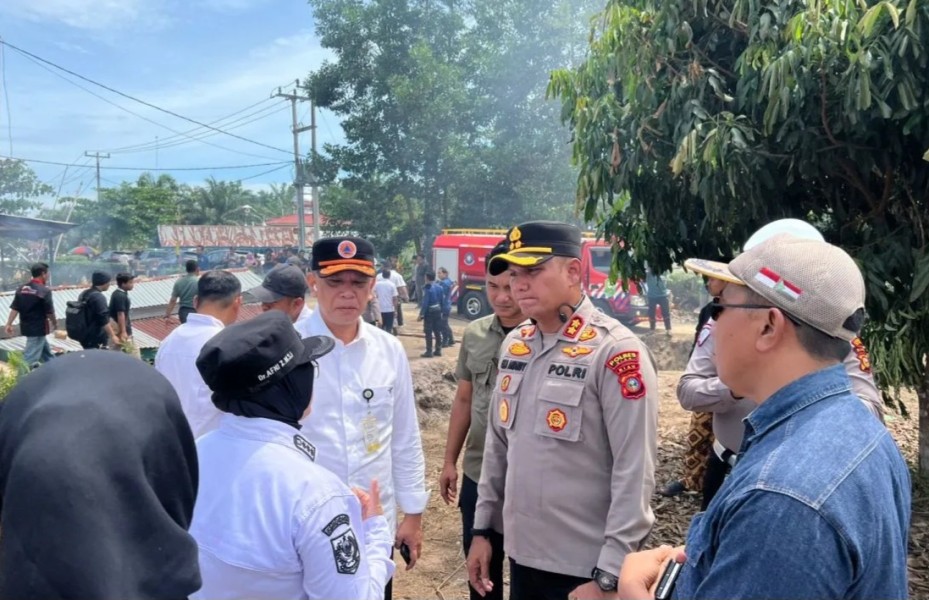 Massa Bakar  Fasilitas Bangunan Dan Kendaraan PT SSL, Forkompinda Siak Turun Meredam