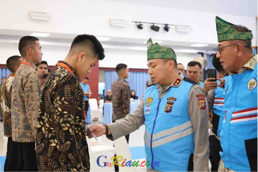 Kapolda Riau Lepas 14 Wakil Daerah Menuju Tes Akademi Kepolisian Tingkat Nasional