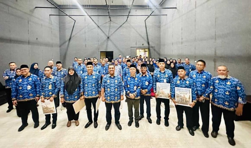 Rombak Posisi Strategis di Disnakertrans Riau, Roni Rahmat Minta Pejabat Baru Langsung Tancap Gas
