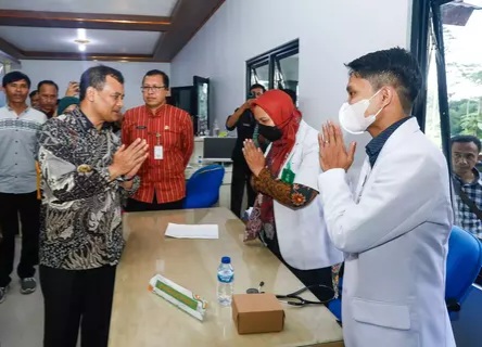 2 Juta Warga Jateng Dapat Layanan Dokter Spesialis Keliling Gratis