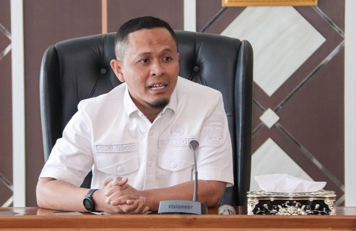Walkot Pekanbaru Agung Ancam Copot Kepsek Jika Nekat Minta Uang Perpisahan