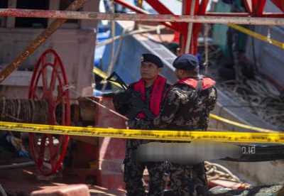 Dua Kapal Pencuri Ikan Berbendera Vietnam Diamankan Petugas