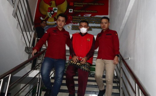 Detik-detik Anggota DPRD Ogan Ilir Dijemput Jaksa Usai Rapat Paripurna