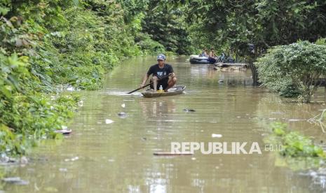 KLH Siapkan Gugatan kepada Pihak-Pihak yang Dinilai Menjadi Pemicu Banjir