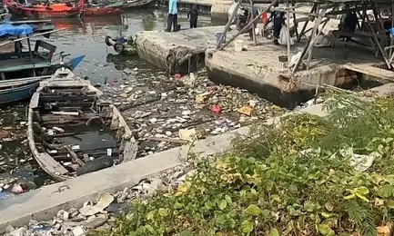 Nelayan Cilincing Resah, Sampah dan Limbah Ganggu Aktivitas Melaut
