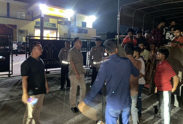 103 Warga Rohingya Dievakuasi dari Kampar ke Rudenim Pekanbaru, 79 Orang Kabur