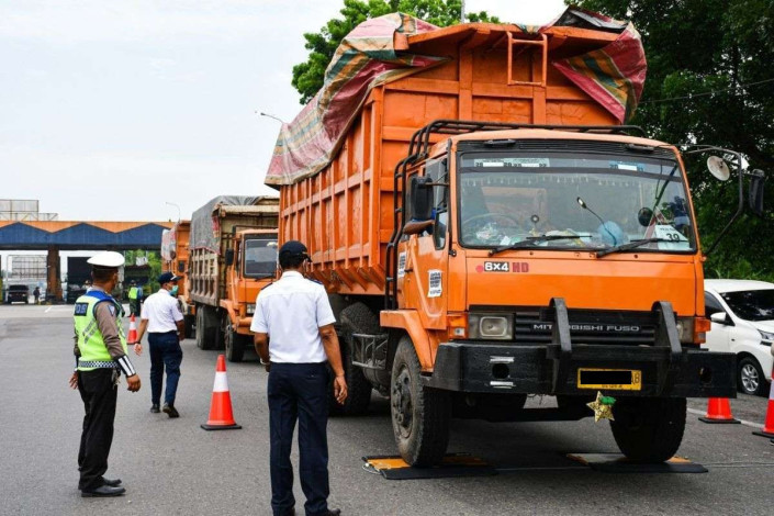 Kendaraan Sumbu Tiga Dilarang Melintas di Riau Mulai H-3 Lebaran