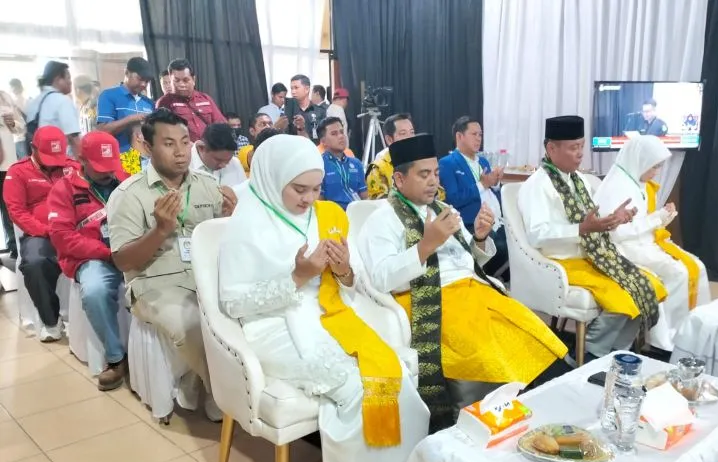 Dua Bapaslon Bupati-Wakil Bupati Pelalawan Penuhi Syarat Administrasi