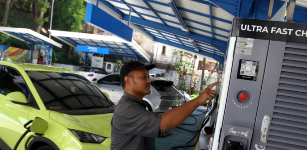 Beda Dengan Jakarta, Banten Bebaskan Pajak Kendaraan Listrik