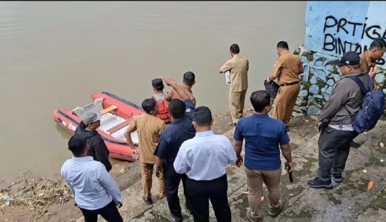 Tercemar Bahan Kimia, Warga Diimbau hindari Kontak Air Sungai Cisadane