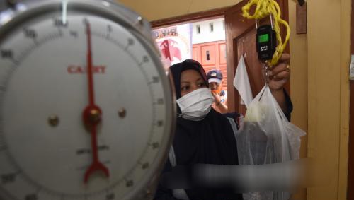 Batang Tiru Skema Jepang, Kantong Sampah Dijual Lewat BUMDes