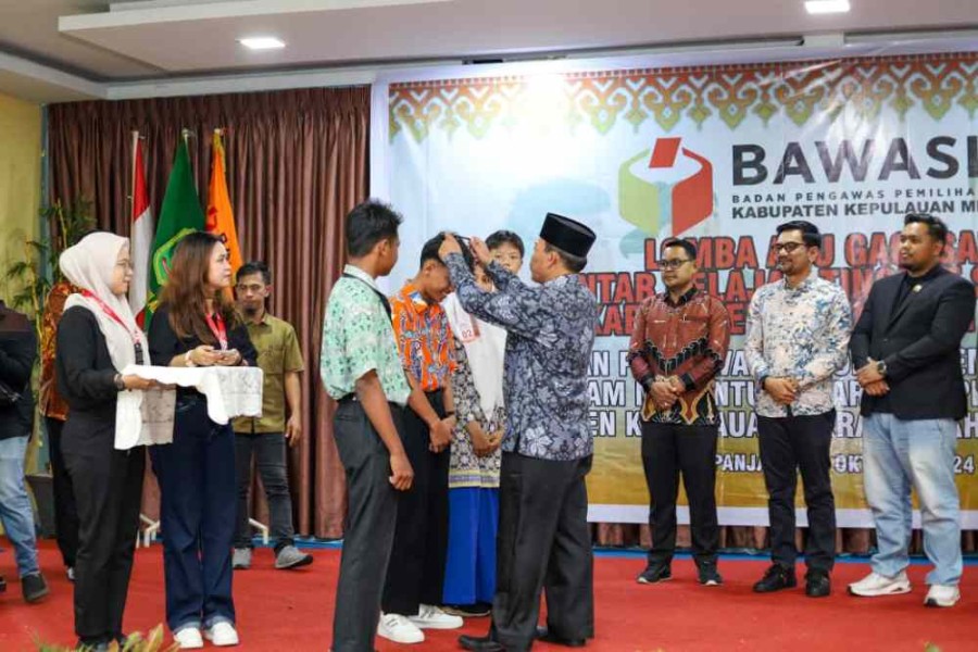 Bawaslu Meranti Adakan  Lomba Adu Gagasan Diikuti Delapan Sekolah