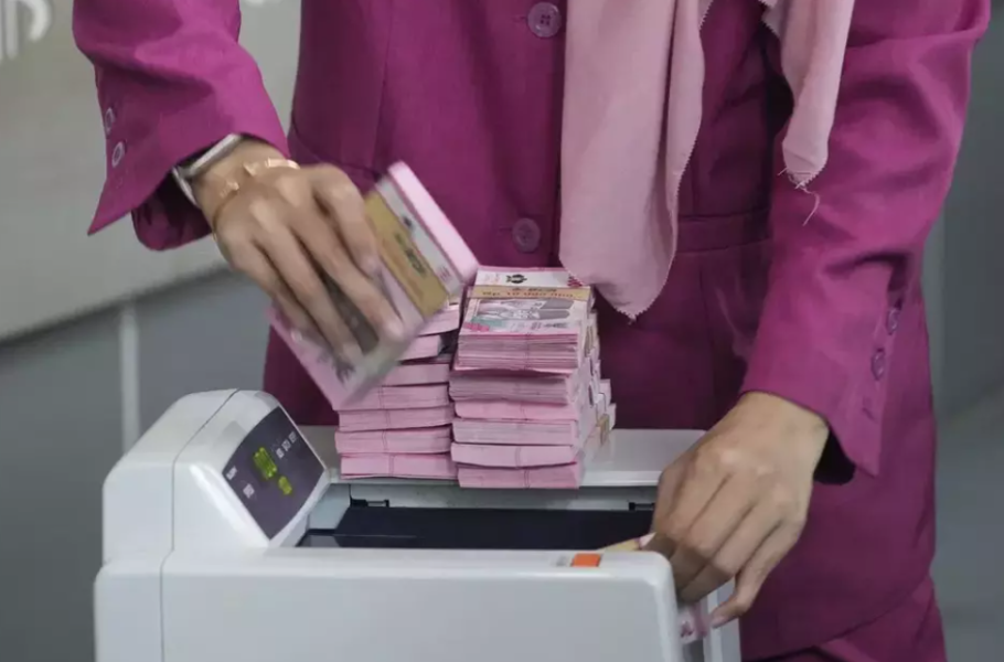 Dampak Konflik Timur Tengah ke Ekonomi RI, dari Rupiah hingga Plastik