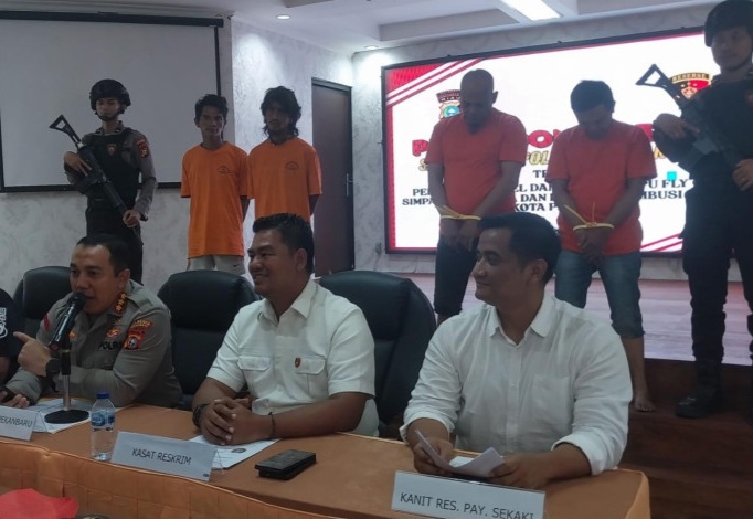 Dua Manusia Silver Pencuri Kabel PJU Flyover SKA Ditangkap, Satu Masih Buron