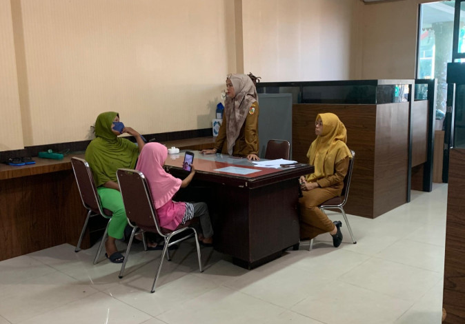 Jadikan Anak Peminta-minta di Jalanan Usai Sekolah, Ibu di Pekanbaru Diamankan Dinas Sosial