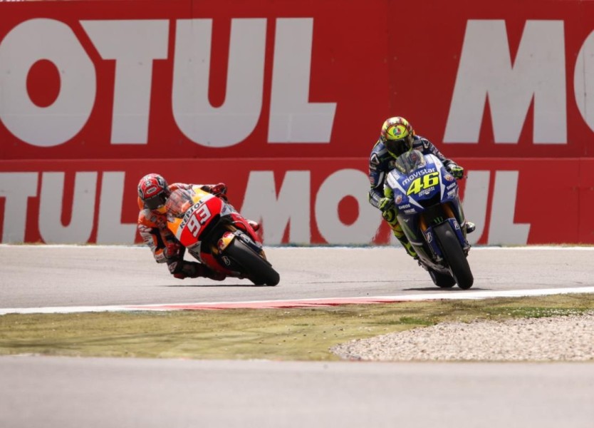 MotoGP Kenang Duel Valentino Rossi vs Marc Marquez di Sirkuit Assen Belanda, Awal dari Permusuhan!