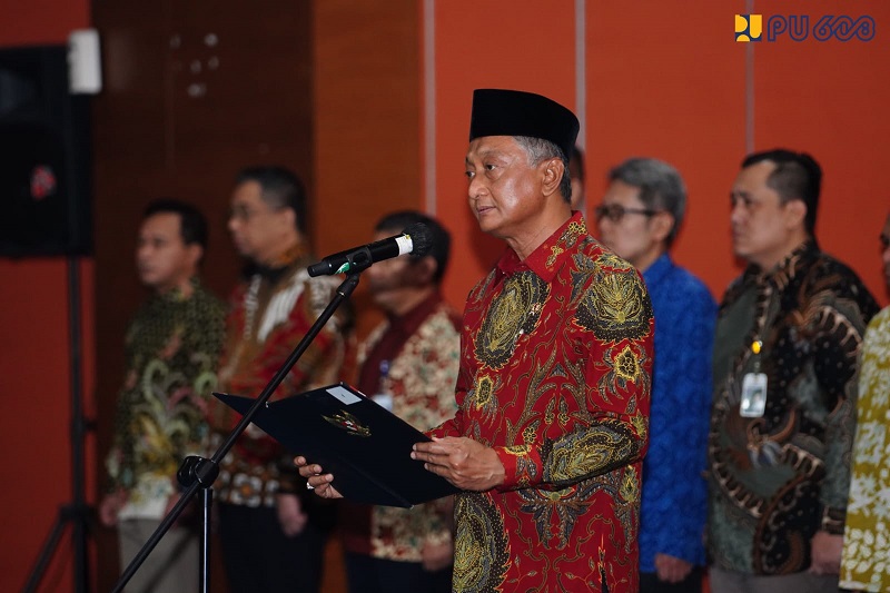 Menteri PU Copot Kepala BPJT hingga Biro Hukum