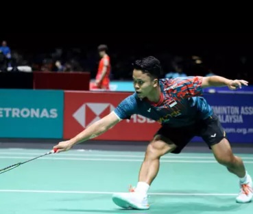 Malaysia Open 2025: Berhasil Atasi Kondisi Lapangan, Ginting Rebut Tiket 16 Besar