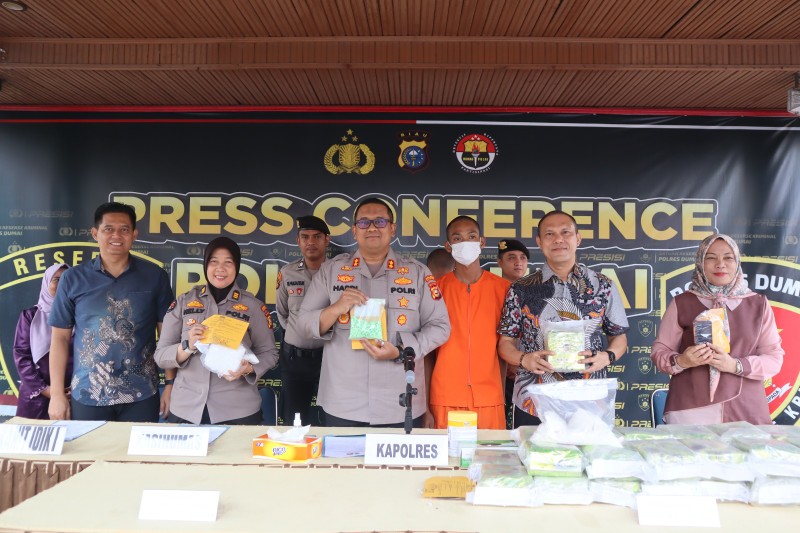 Polres Dumai Gagalkan Penyelundupan 29 Kg Sabu dan 413 Pil Ekstasi Jaringan Internasional