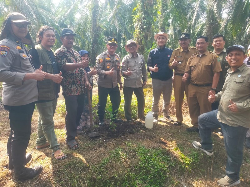Kapolsek Kandis Menghadiri Pelatihan Strategi Peningkatan Biodiversity dan Ekonomi yang di Gelar IPB di Kandis, Siak