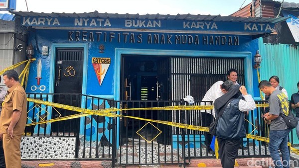Pria Tewas saat Markas Ormas Jadi Pabrik Ekstasi Digerebek di Medan Ketua
