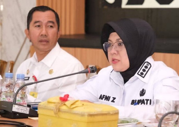 Bupati Siak Umumkan Pembagian Seragam Sekolah Gratis TK-SMP