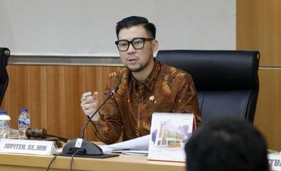 NasDem Ingatkan Risiko Warga Bantaran Rel Senen, Setuju Bangun Rusun