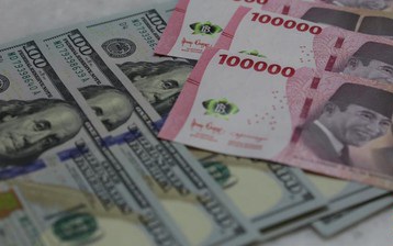 Rupiah Menguat ke Rp16.721 per Dolar AS saat IHSG Ambruk