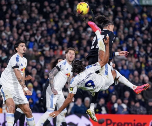 Chelsea Dibantai Leeds, Arsenal Kokoh di Puncak Liga Inggris