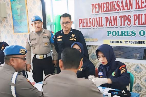 Patut Ditiru, Ratusan Polisi yang Awasi TPS Jalani Pemeriksaan Kesehatan