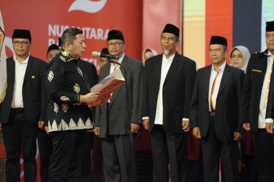 Asisten I Serdaprov Riau Melantik Pengurus KKSB