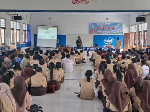PT Sari Lembah Subur Beri Pembekalan PKL, Siapkan Siswa SMK Siap Kerja di Pelalawan