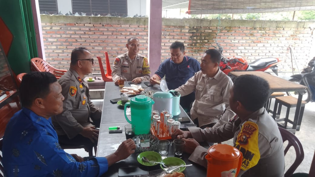 Kapolsek Kandis Silaturahmi ke Upika Jalin Silaturahmi yang Baik Demi Ciptakan Kamtibmas