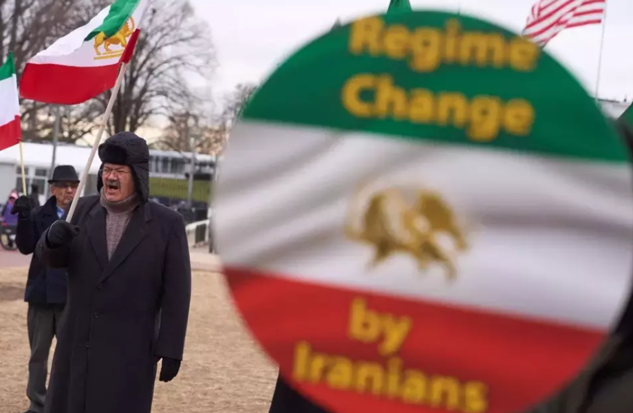 Protes Krisis Ekonomi di Iran Meluas, 5 Warga Tewas dalam Bentrokan