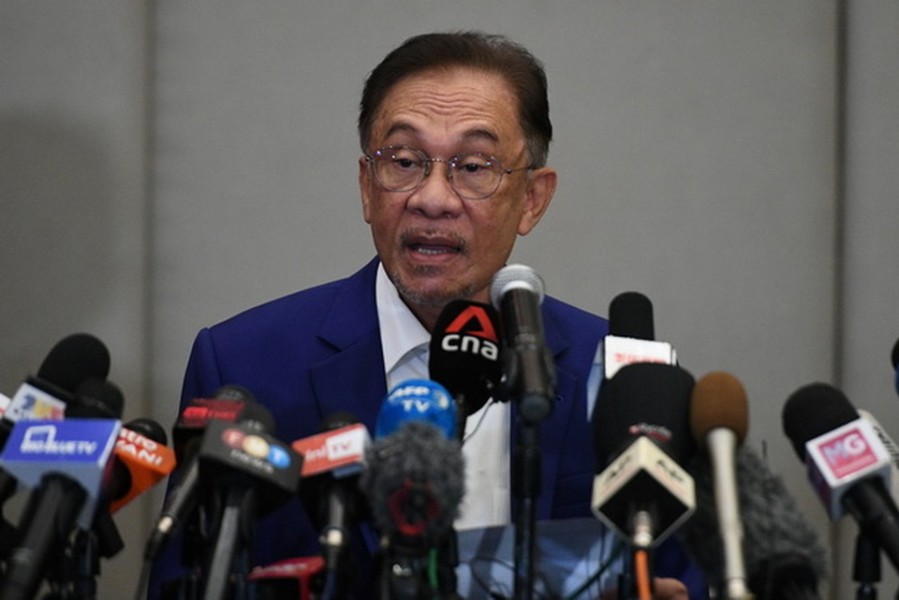Malaysia Bakal Turunkan Harga BBM Ron95 Jadi Rp 7.627