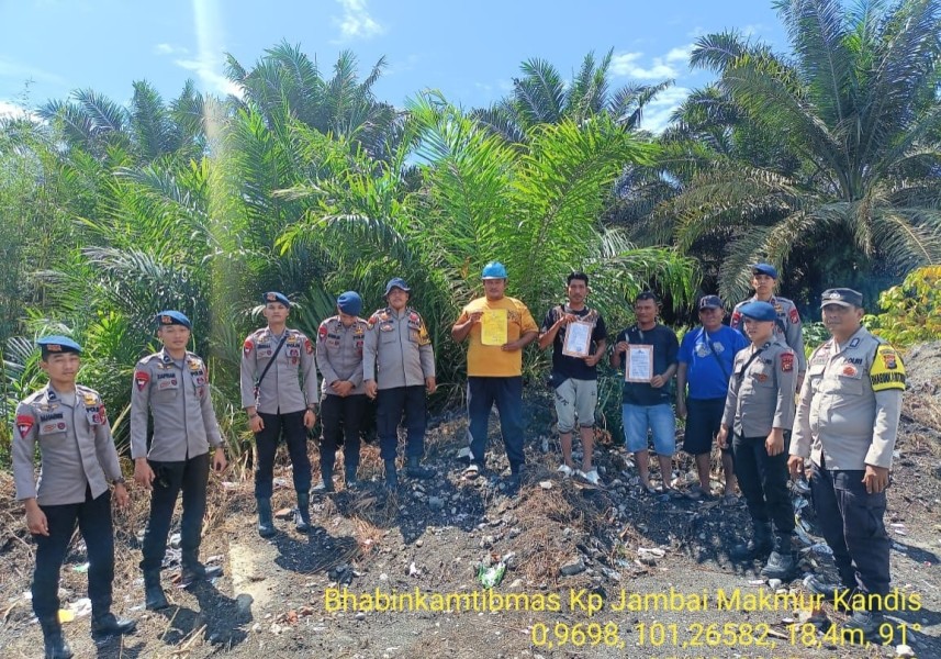 Polsek Kandis Gelar Patroli dan Sosialisasi Maklumat Kapolda Riau Antisipasi Karhutla