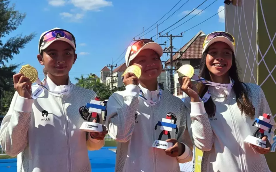 Sapu Bersih Emas! Tim Triatlon Indonesia Berjaya di Thailand