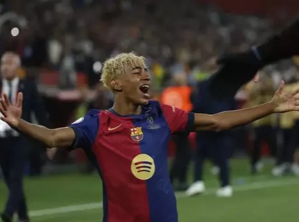 Lamine Yamal Isyaratkan Pakai Nomor 10 di Barcelona
