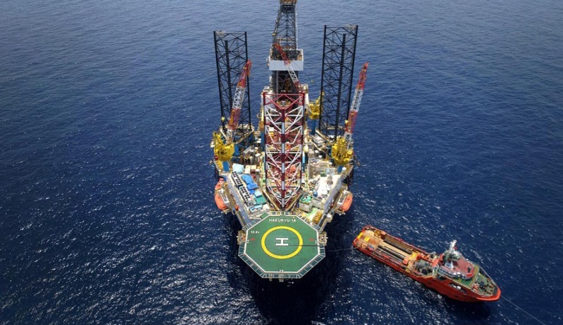 Iran Diserang, Lalu Lintas Kapal di Selat Hormuz Anjlok 70 Persen