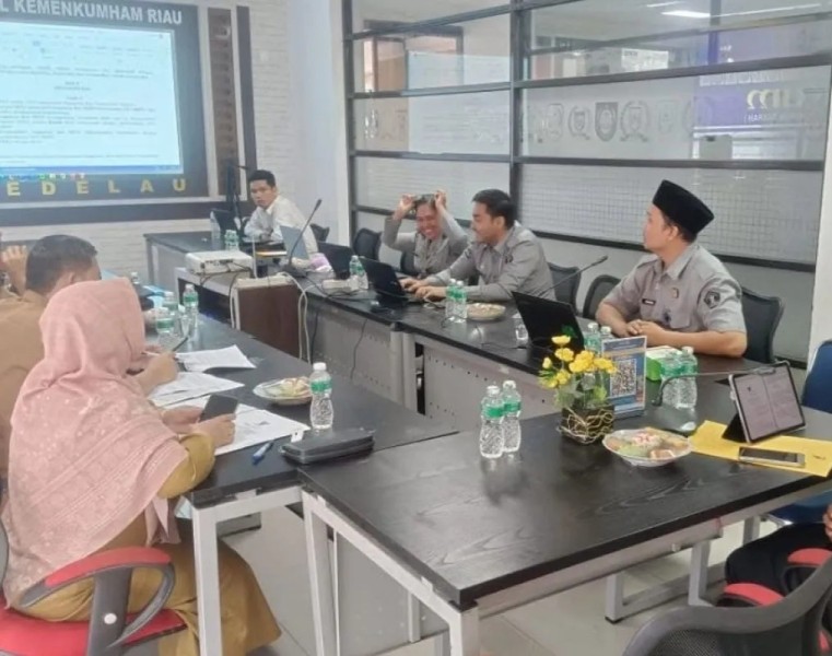 Kanwil Kemenkum Riau Fasilitasi Harmonisasi Dua Ranpergub Provinsi Riau
