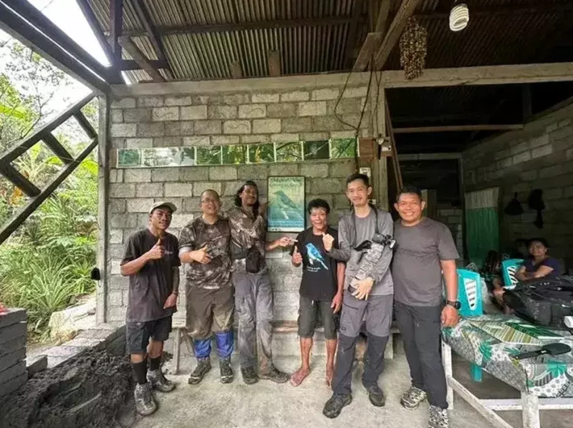 Fotografer Burung Malaysia Kagumi Satwa Endemik di Sangihe