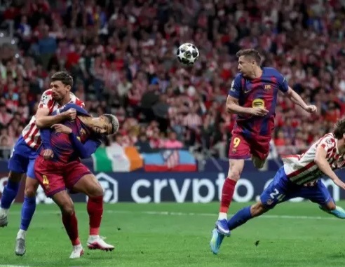 Kalah di Kandang, Atletico Madrid Tetap Singkirkan Barcelona dari Liga Champions