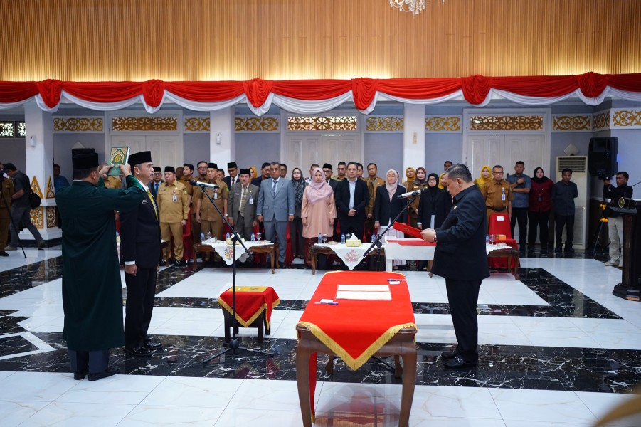 14 Pejabat Eselon II Pemprov Riau Resmi Dilantik