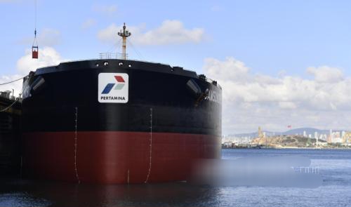 Dua Kapal Pertamina Masih Tertahan di Teluk Arab, Bahlil Sebut Negosiasi Hampir Selesai