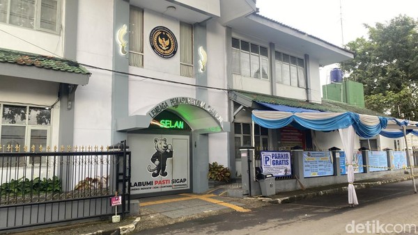 Wanita Ini Ditangkap, Sembunyikan Sabu di Alat Vital yang Dibungkus Kondom