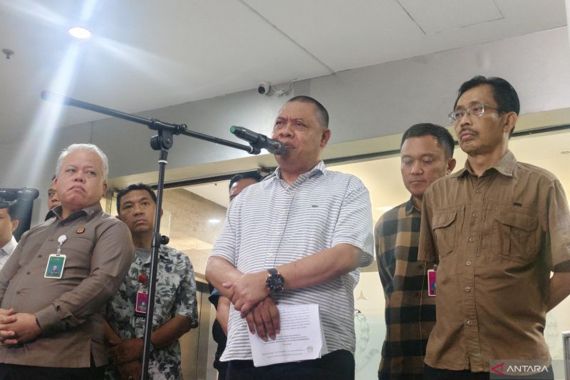 3 Hakim Perkara Korupsi CPO Terima Suap Puluhan Miliar