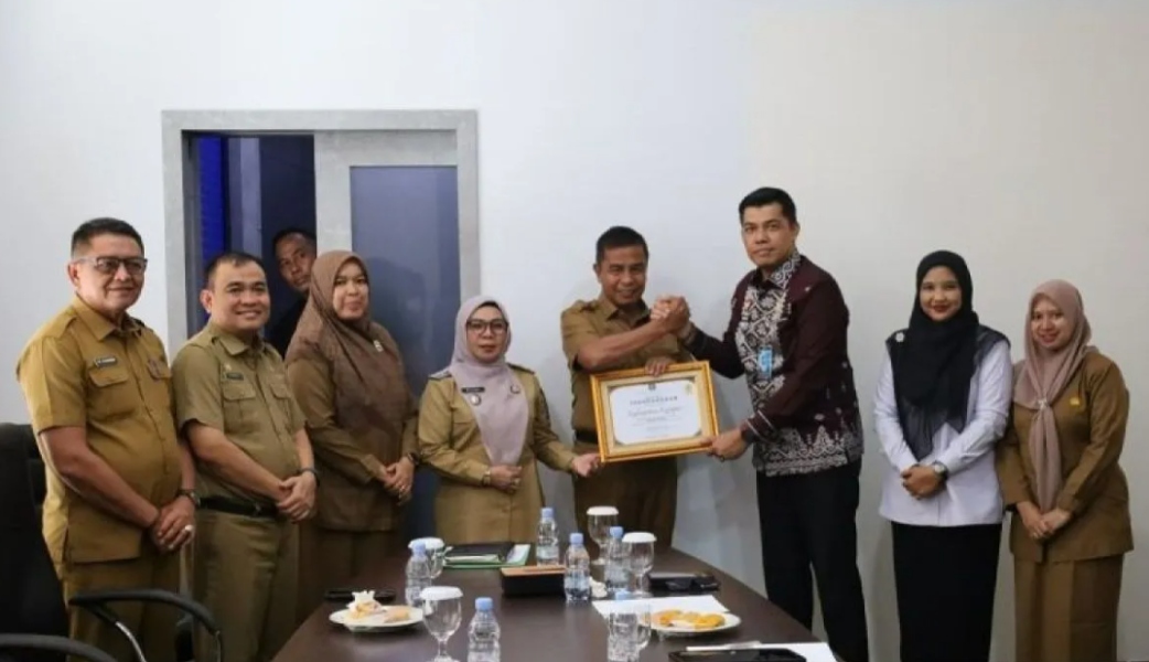 Perkuat layanan Posbankum Desa dan Sinergi Kukerta, Kakanwil Kemenkum Riau temui Bupati Kampar